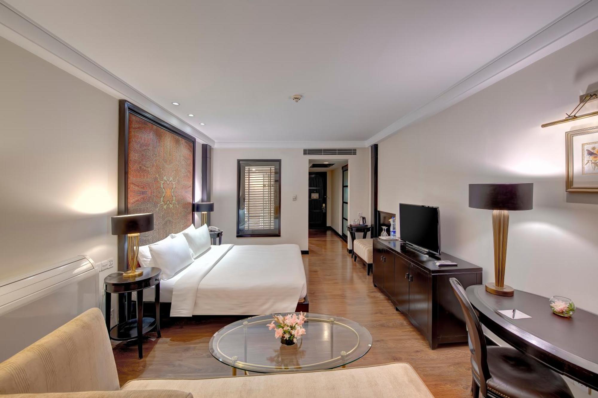 Pearl Continental Hotel, Muzaffarabad Zewnętrze zdjęcie